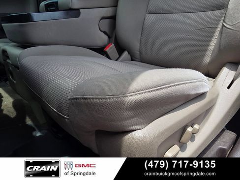 Used 2016 Chevrolet Silverado 2500 LT w/ LT Convenience Package AWD/4WD image 22