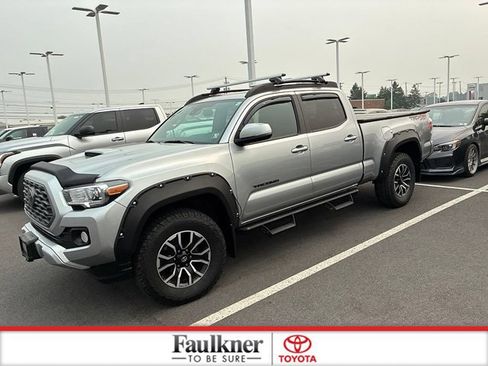 Used 2023 Toyota Tacoma TRD Sport w/ Black Out Package (TMS) AWD/4WD image 20