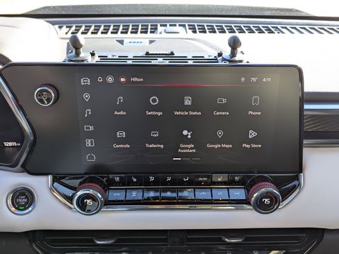 Used 2023 GMC Canyon AT4X image 20