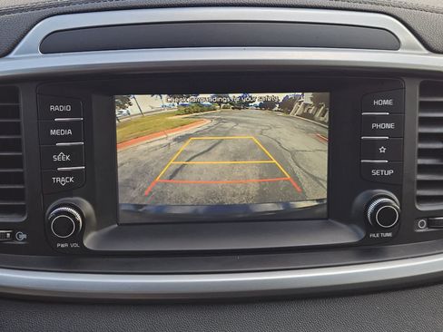 Used 2020 Kia Sorento S AWD/4WD image 16