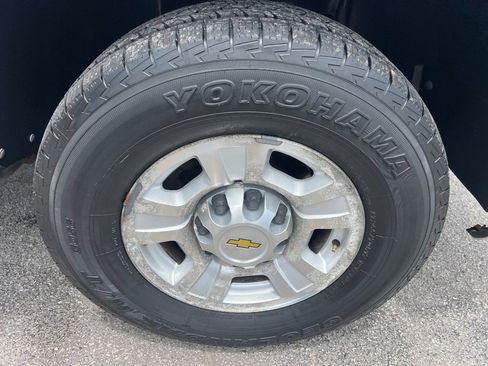 Used 2010 Chevrolet Silverado 2500 LT w/ Interior Plus Package AWD/4WD image 33