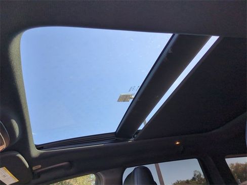 Used 2020 Jeep Grand Cherokee Limited X image 23