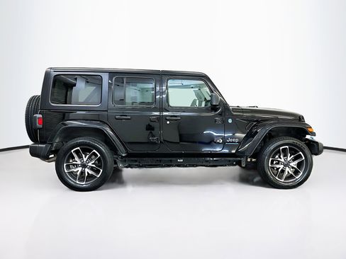 Used 2024 Jeep Wrangler Sport S image 10
