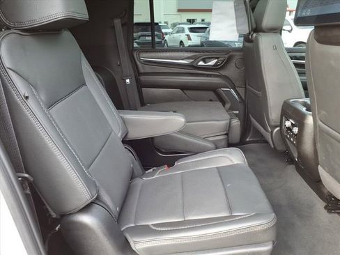 Used 2024 GMC Yukon XL Denali w/ Advanced Technology Package AWD/4WD image 24
