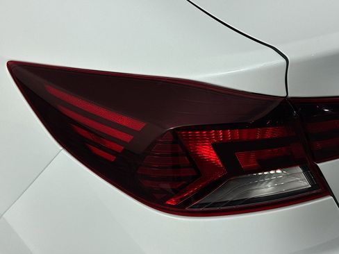 Used 2020 Hyundai Elantra SEL w/ Cargo Package (C1) image 61