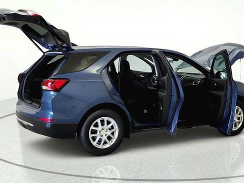 Used 2024 Chevrolet Equinox LT FWD image 12