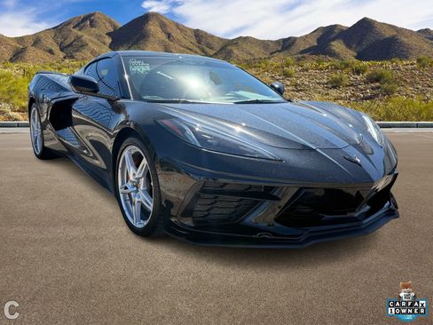 Used 2020 Chevrolet Corvette Stingray Coupe w/ Z51 Performance Package image 5