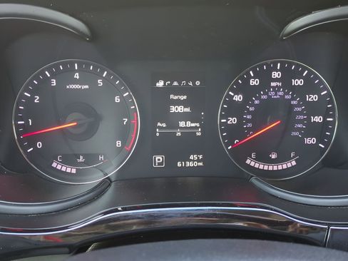 Used 2015 Kia K900 Luxury image 36