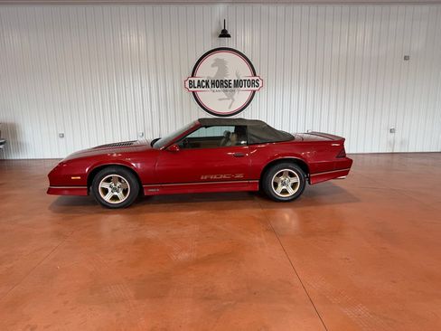 Used 1988 Chevrolet Camaro LT RWD image 2
