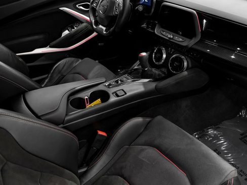 Used 2020 Chevrolet Camaro ZL1 image 19