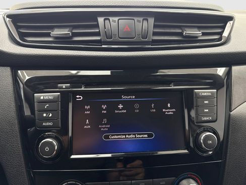 Used 2020 Nissan Rogue Sport S w/ Appearance Package FWD image 25