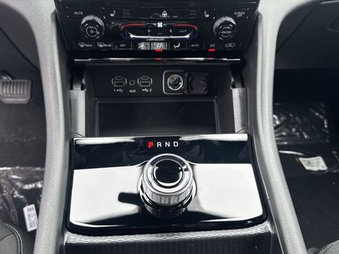 New 2025 Jeep Grand Cherokee L Laredo w/ Luxury Tech Group I image 21