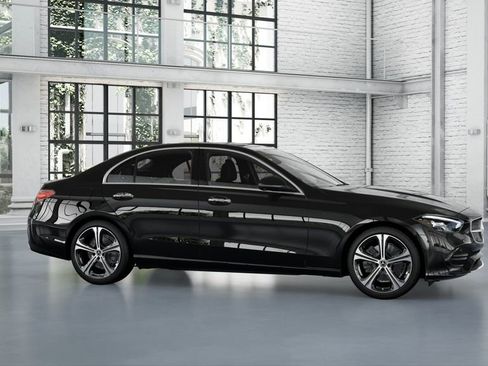Used 2025 Mercedes-Benz C 300 Sedan image 9