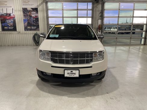 Used 2008 Lincoln MKX AWD image 3
