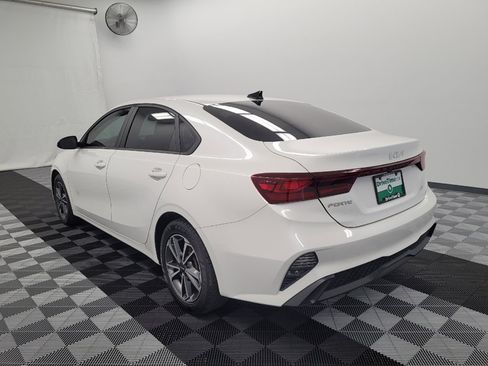 Used 2022 Kia Forte LXS image 5