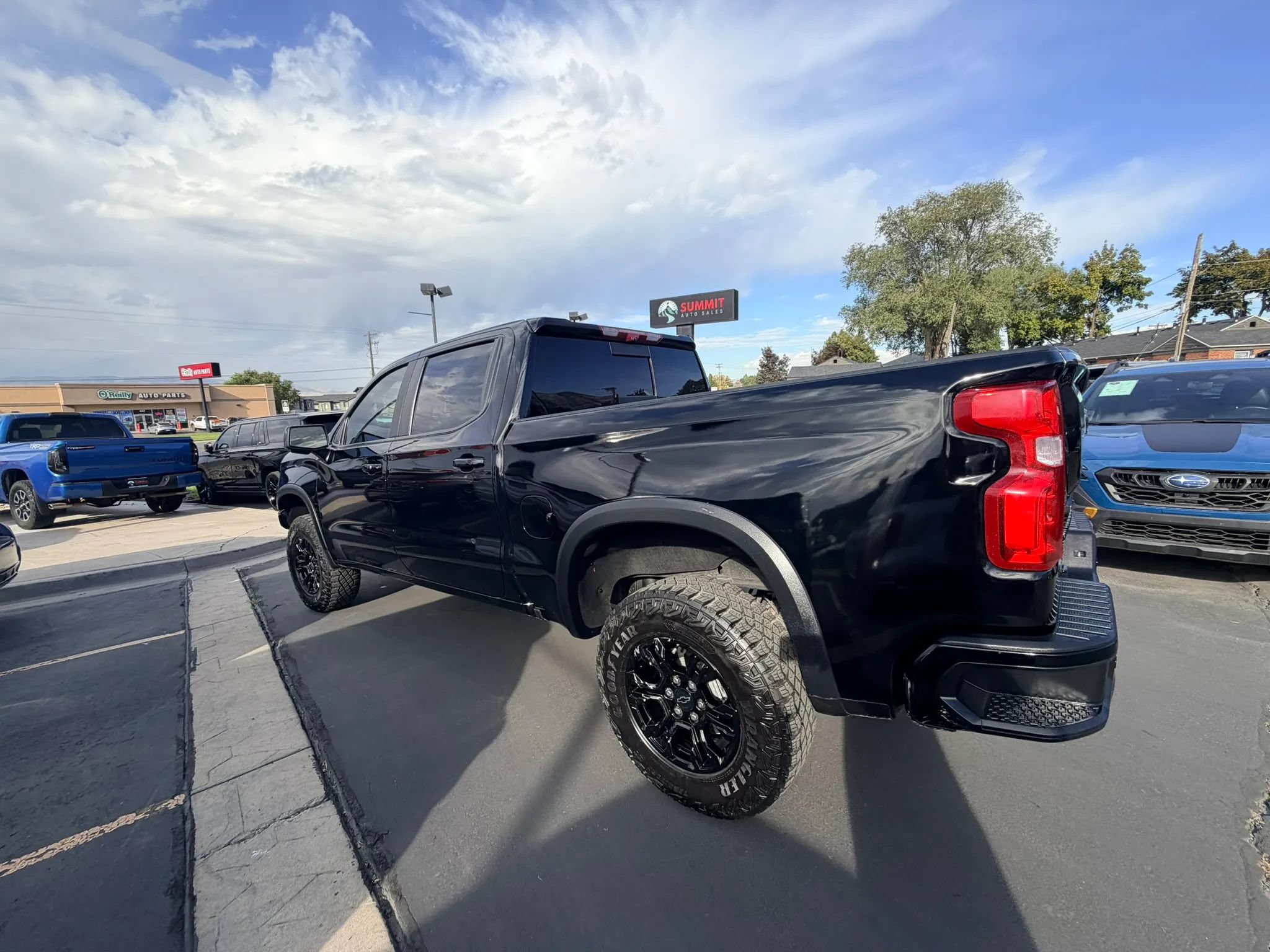 Used 2024 Chevrolet Silverado 1500 ZR2 w/ Technology Package AWD/4WD image 5