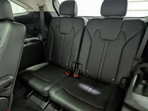 Used 2025 Kia Sorento SX AWD/4WD image 11