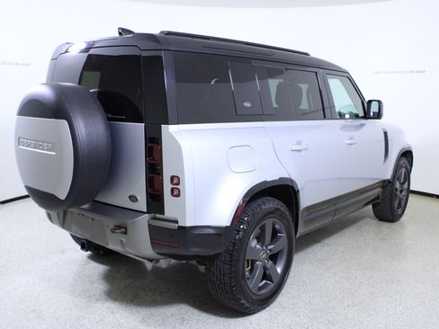 Used 2021 Land Rover Defender 110 X-Dynamic HSE image 7