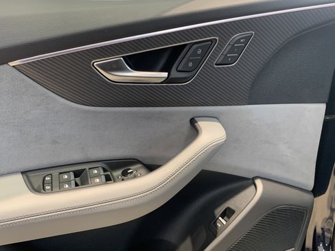 New 2026 Audi SQ8 Premium Plus image 11