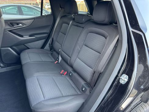 Used 2025 Chevrolet Equinox LT FWD image 38