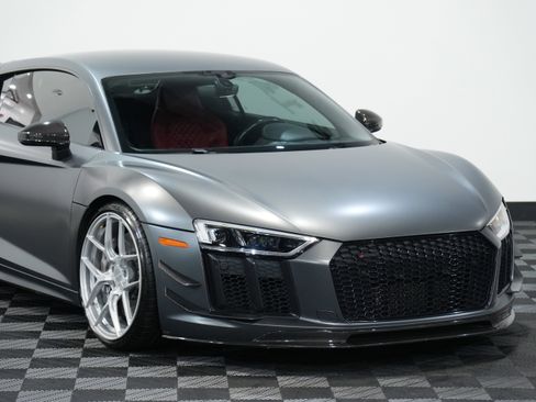 Used 2017 Audi R8 V10 plus image 9