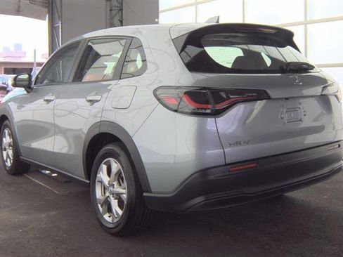 Used 2025 Honda HR-V LX image 11