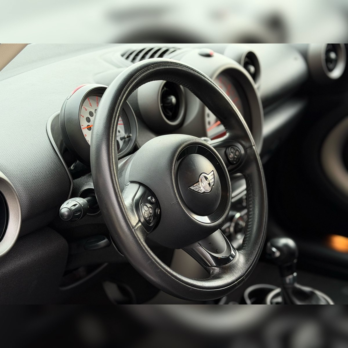Used 2012 MINI Cooper Countryman FWD image 5