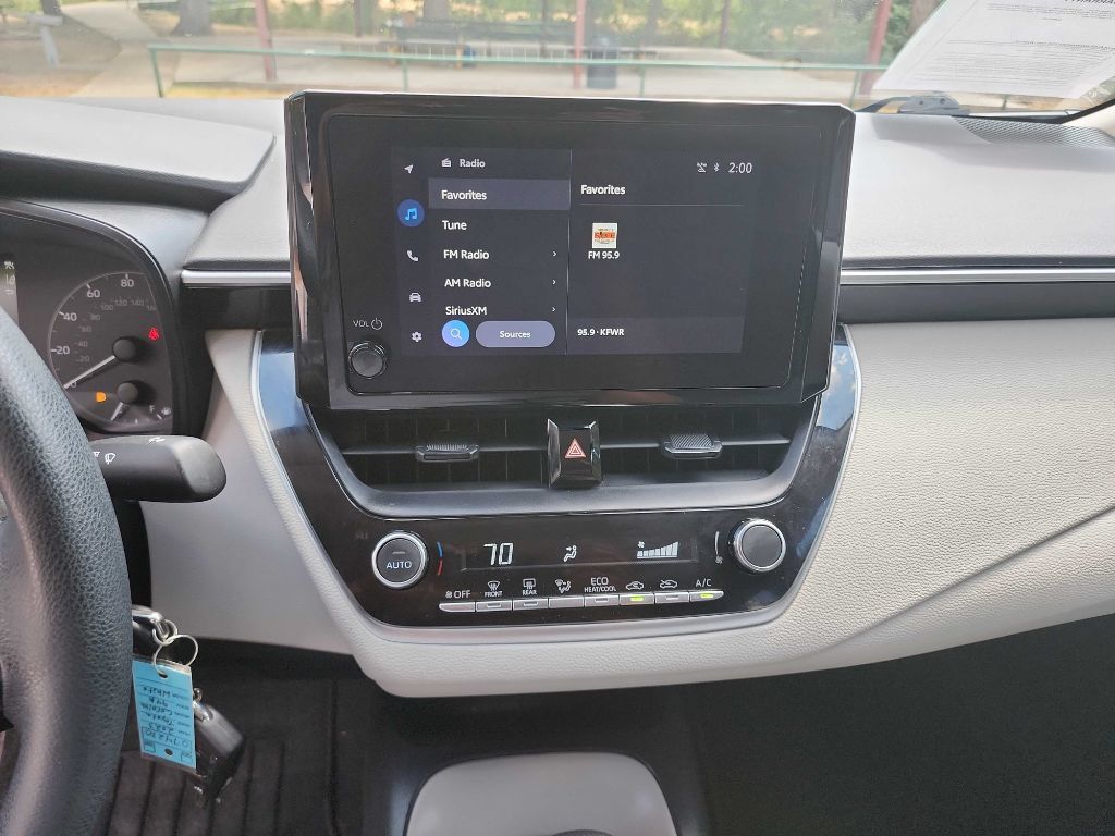 Used 2023 Toyota Corolla LE FWD image 20