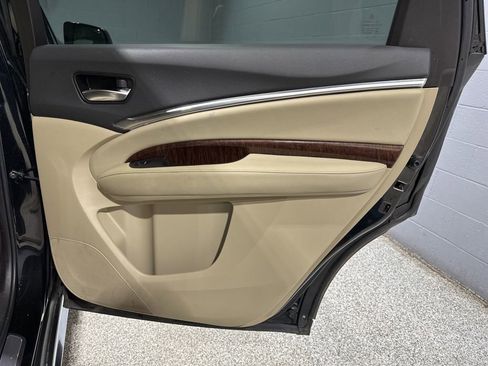 Used 2020 Acura MDX SH-AWD image 18