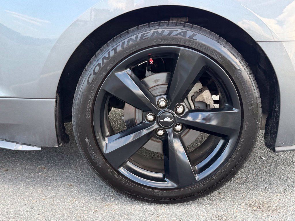 Used 2021 Ford Mustang Coupe w/ Equipment Group 101A RWD image 8
