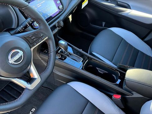 New 2024 Nissan Kicks SR w/ SR Premium Package FWD image 13