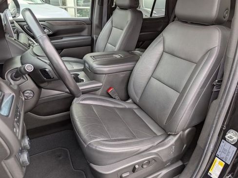 Used 2021 Chevrolet Tahoe LT w/ Luxury Package image 6