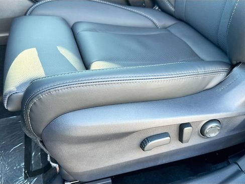 New 2025 Subaru Outback Limited image 23