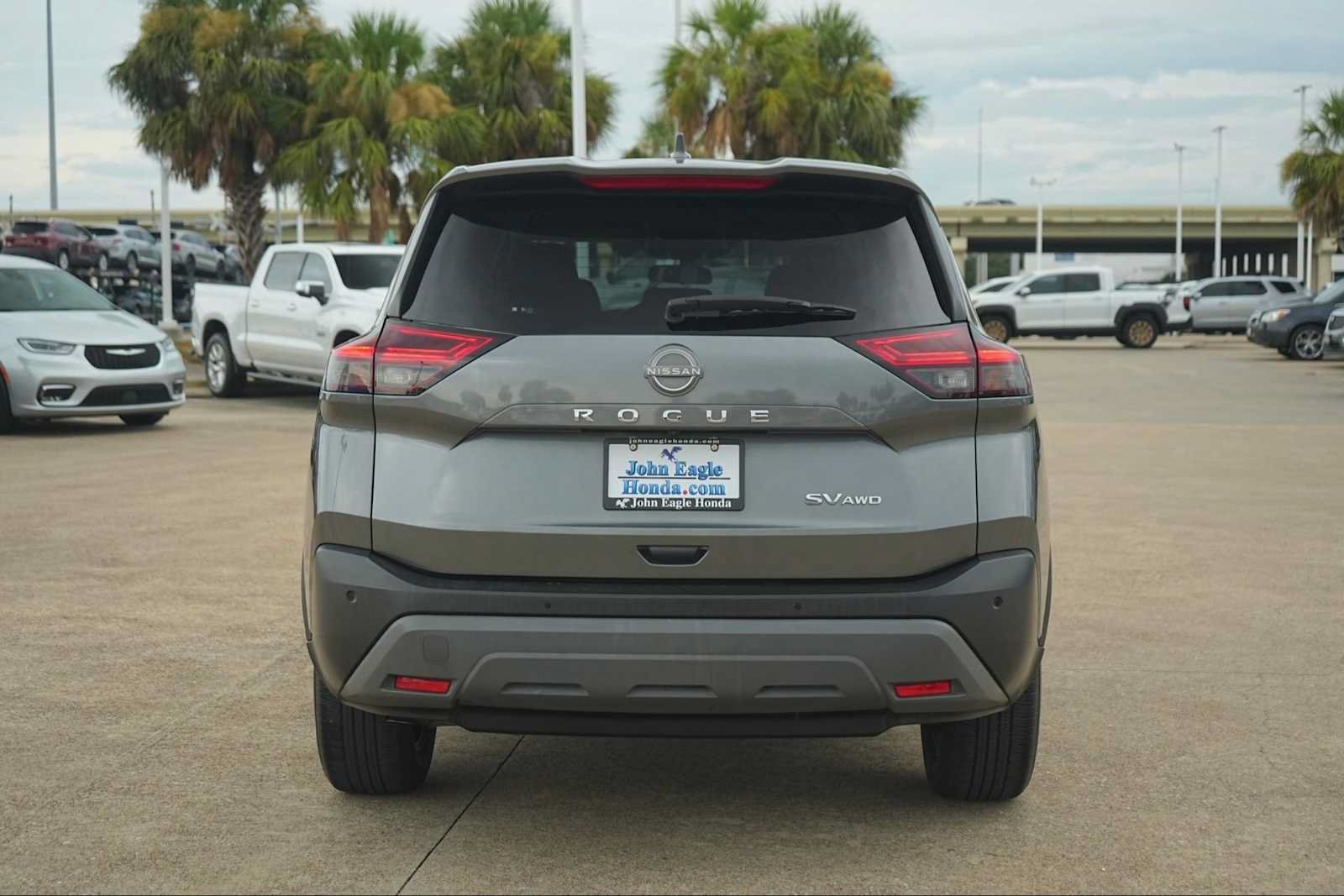 Used 2022 Nissan Rogue SV AWD/4WD image 5