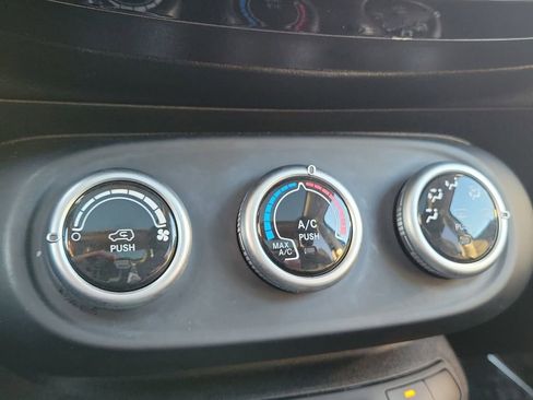 Used 2021 FIAT 500X Pop w/ Sport Appearance Package image 29