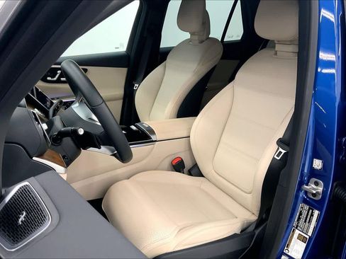 Used 2026 Mercedes-Benz GLC 300 image 21
