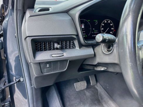 Certified 2023 Honda CR-V Sport image 11