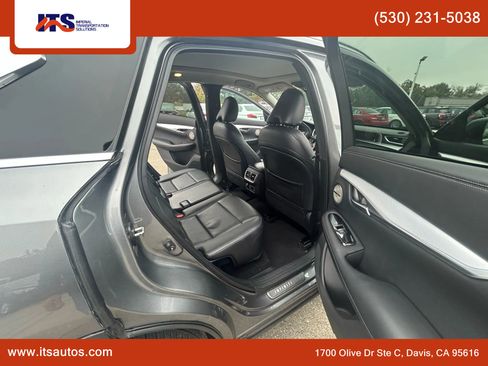 Used 2019 INFINITI QX50 Essential w/ Premium Audio Package image 13