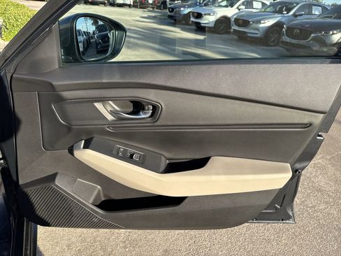 Used 2024 Honda Accord EX image 43