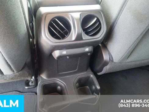 Used 2025 Jeep Wrangler Unlimited Sport AWD/4WD image 22