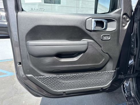 New 2026 Jeep Gladiator Sport image 21