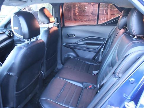 Used 2020 Nissan Kicks SR w/ SR Premium Package FWD image 11