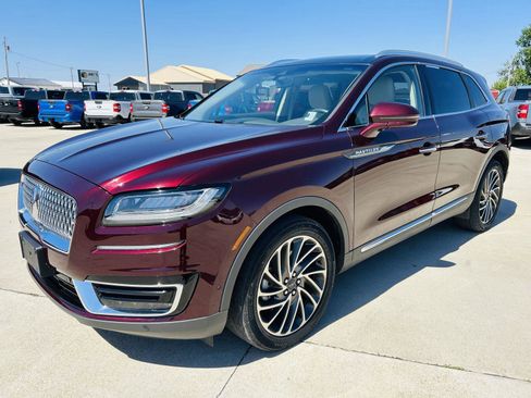 Used 2020 Lincoln Nautilus Reserve AWD/4WD image 40
