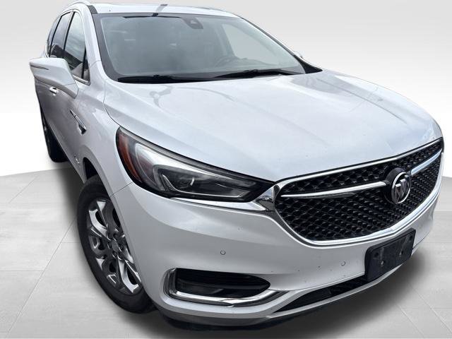 Used 2018 Buick Enclave Avenir w/ Avenir Technology Package AWD/4WD image 6