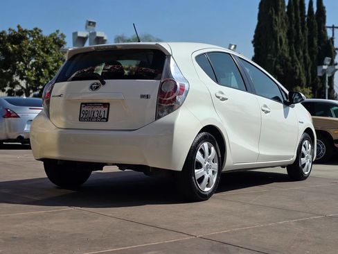 Used 2014 Toyota Prius C Two FWD image 12