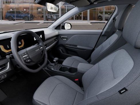 New 2026 Kia K4 FWD image 17