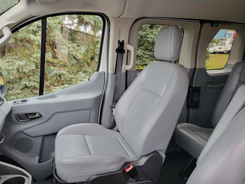 Used 2016 Ford Transit 150 XL RWD image 28