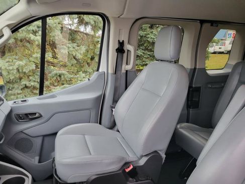 Used 2016 Ford Transit 150 XL image 28
