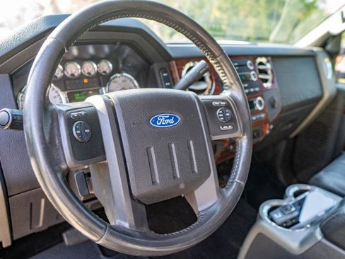 Used 2009 Ford F250 Lariat AWD/4WD image 18