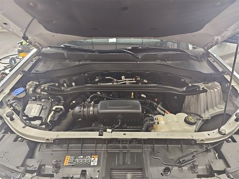 Used 2023 Ford Explorer Limited image 30